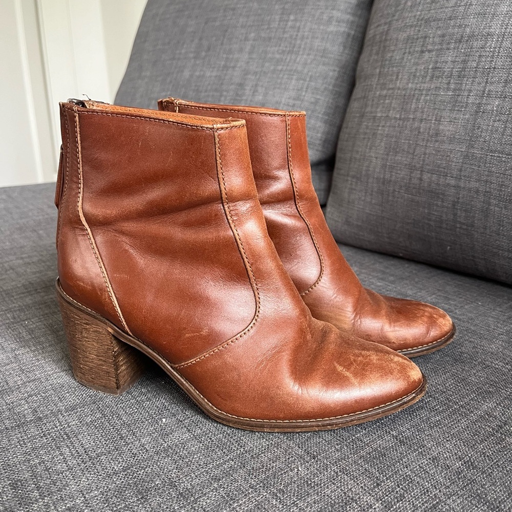 Madewell Cognac Brown Ames Ankle Boots with Stacked Heel B2061